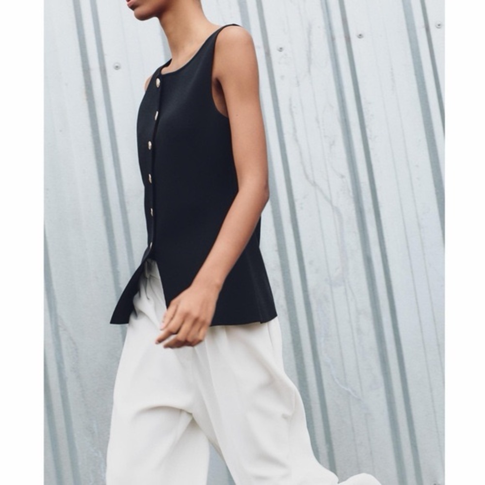 Zara BASIC KNIT GOLD BUTTON VEST NWOT SIZE MED office siren minimalist - Picture 2 of 8